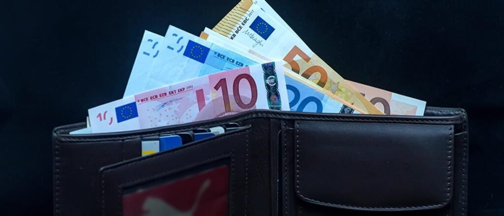 Η επιστροφή των δώρων στους συνταξιούχους περνάει μέσα από το Ανώτατο Ειδικό Δικαστήριο