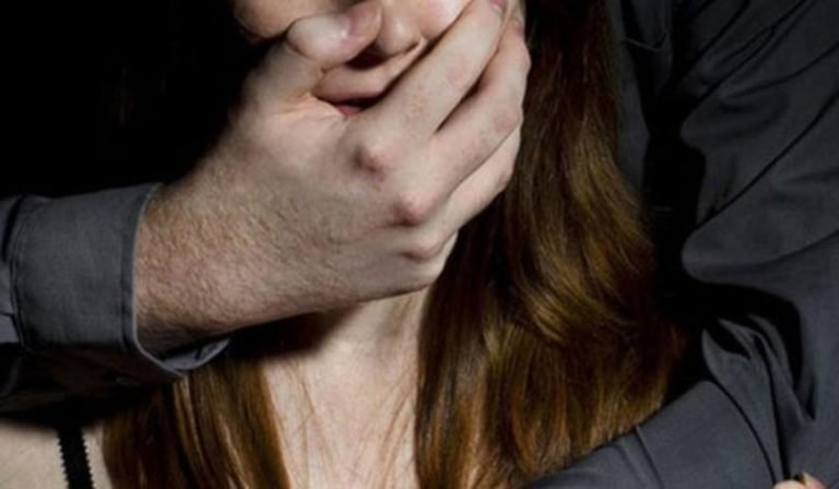 Ενδοοικογενειακή βία: 93 περιστατικά και 48 συλλήψεις μέσα σε ένα 24ωρο