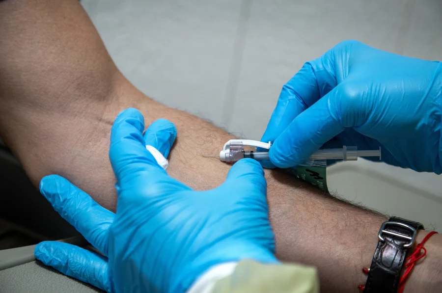 Mpox: Πρώτο κρούσμα της πιο μολυσματικής παραλλαγής στην Ευρώπη – Συναγερμός για την Ευλογία