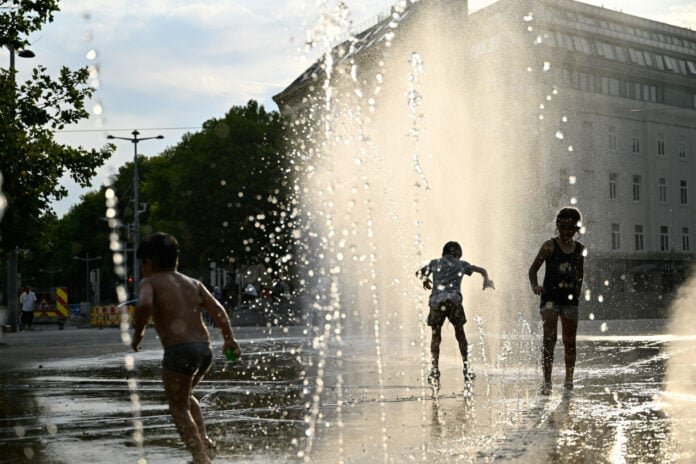 Τραγική «πρωτιά» διεκδικεί η Ελλάδα στη θνησιμότητα λόγω ζέστης, ως το τέλος του αιώνα