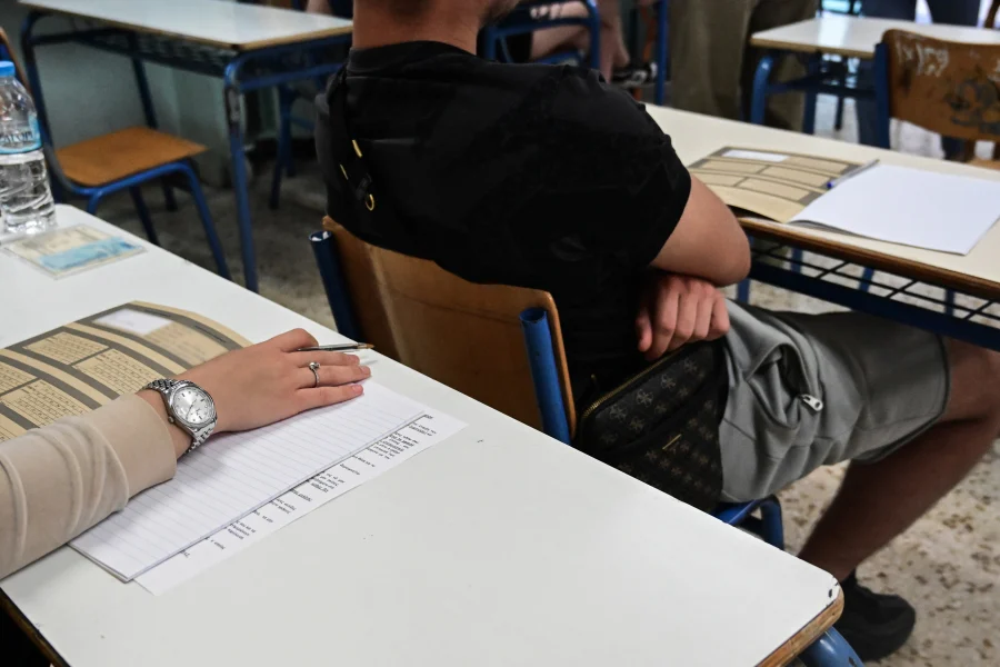 Πανελλήνιες 2025: Λήγει σήμερα η προθεσμία υποβολής αιτήσεων των υποψηφίων