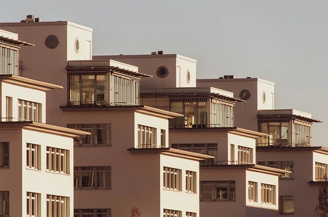 Ξεκινάει κυνηγητό η εφορία: Στο στόχαστρο τα τετραγωνικά των ακινήτων