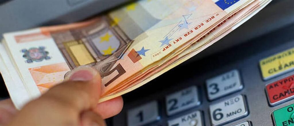 Συντάξεις Μαρτίου 2025: Νωρίτερα και σε δύο δόσεις η πληρωμή
