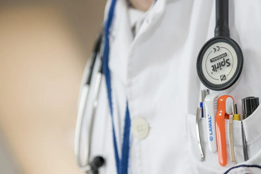 Ενεργά για 60 ημέρες τα ηλεκτρονικά παραπεμπτικά εξετάσεων – Τι θα ισχύσει για δημόσιο και ιδιωτικό τομέα