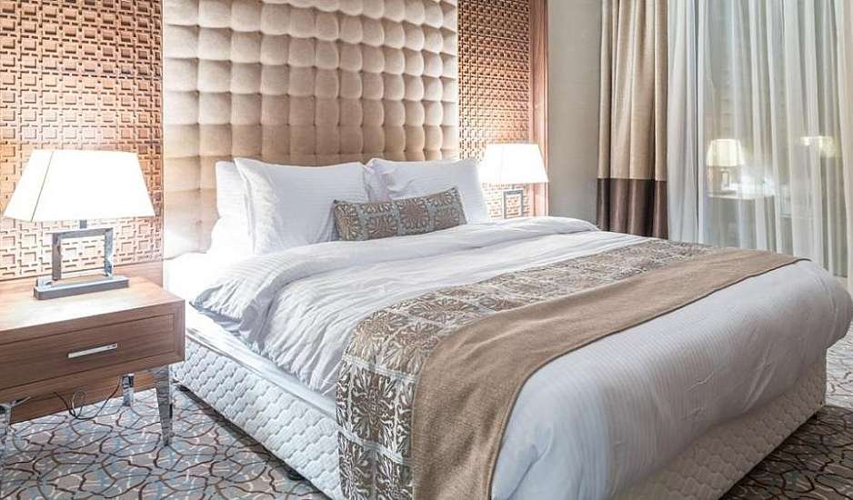 Airbnb στην Ελλάδα: Στα 250 ευρώ η μέση τιμή διανυκτέρευσης – Από τους πιο ακριβούς προορισμούς στην Ευρώπη